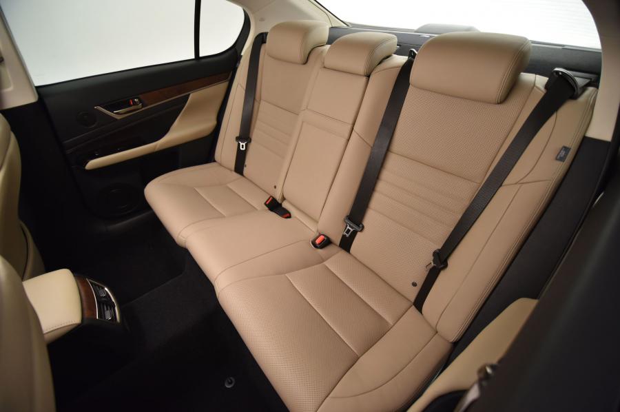  Lexus GS200t 2016 года  (фото 18 из 20)
